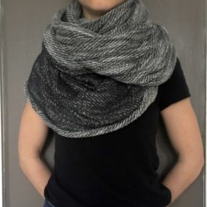 American Apparel Circle Scarf